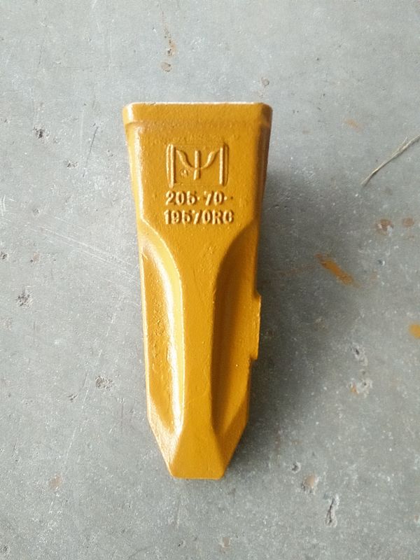 PC200 22J Komatsu Excavator Bucket Tooth 205-70-19570RC Excavator Ripper Tooth