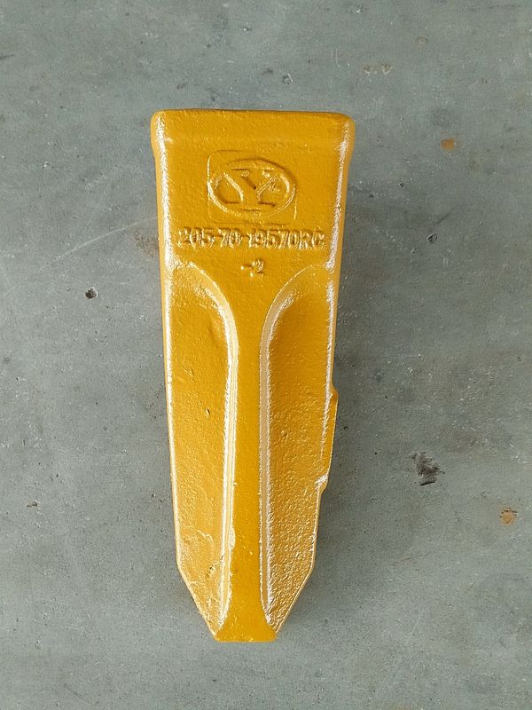 Les dents de seau de KOMATSU dactylographie l'excavatrice Bucket Teeth 205-70-19570RC-2 de KOMATSU de burin de roche de PC200RC